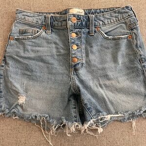 Universal Thread Blue Jean Shorts with Frayed Hem